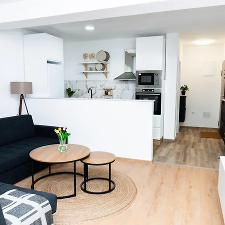 Apartman Friday * 特拉夫尼克